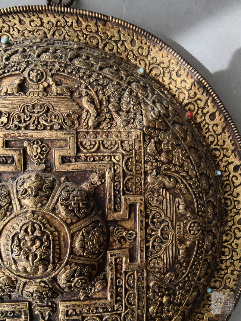 A PARCEL GILT-COPPER MANDALA - 图10